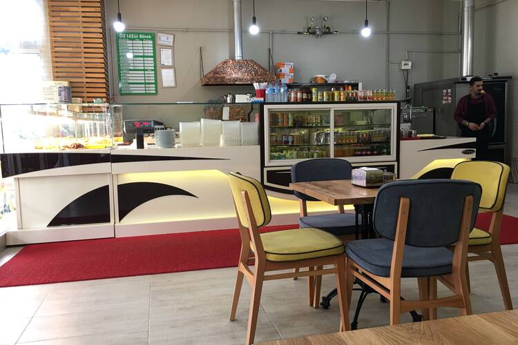 Oz Lezzet Borek Adnan Kahveci Istanbul